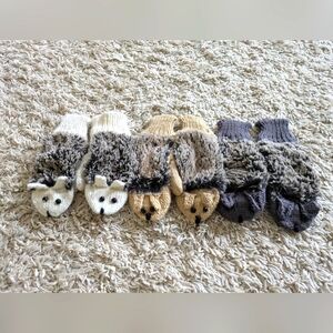 Cute Hedgehog  Knit Mittens Set